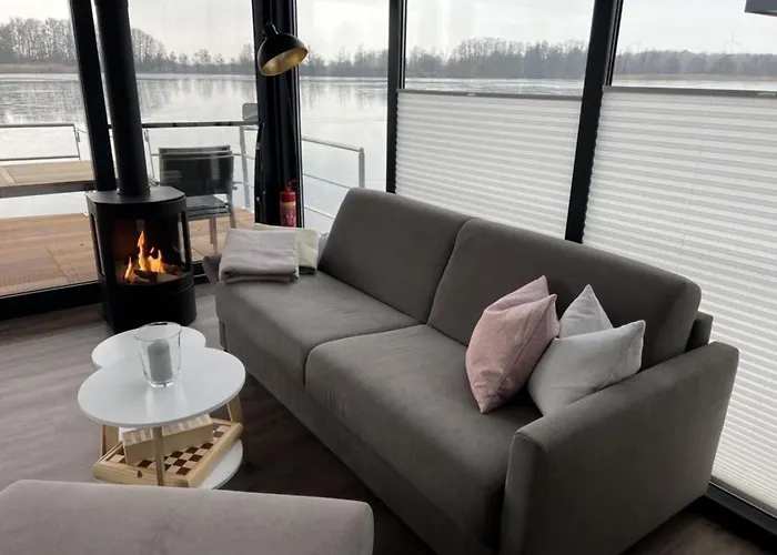 Hausboot Bakerman Hotel en barco Zehdenick